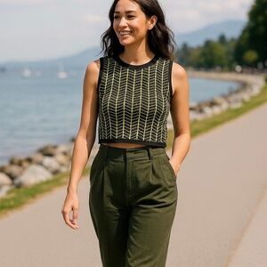 NWT Rachel Roy Black and Yellow Patterned Sleeveless Top XL